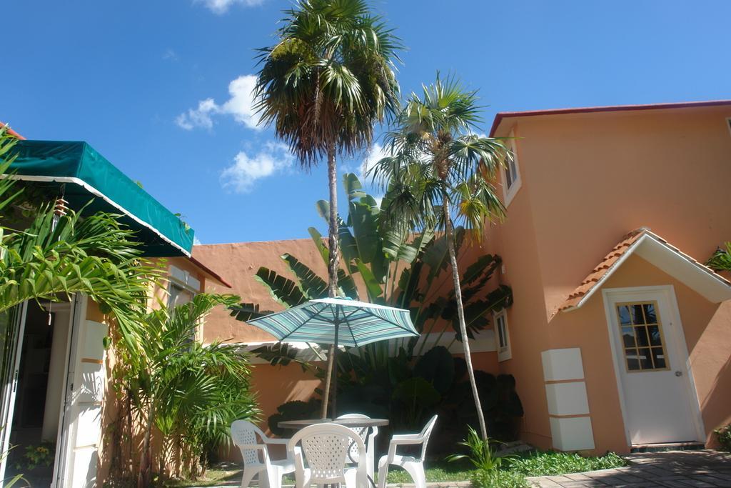 Residencia Los Encantos Cancún Exterior foto