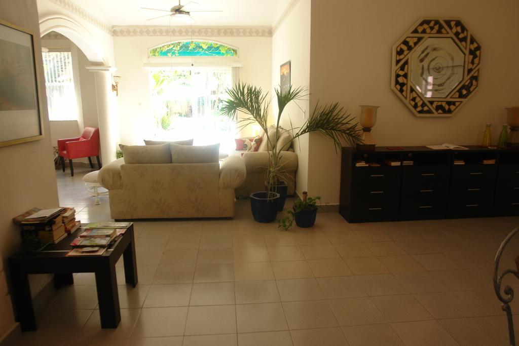 Residencia Los Encantos Cancún Exterior foto