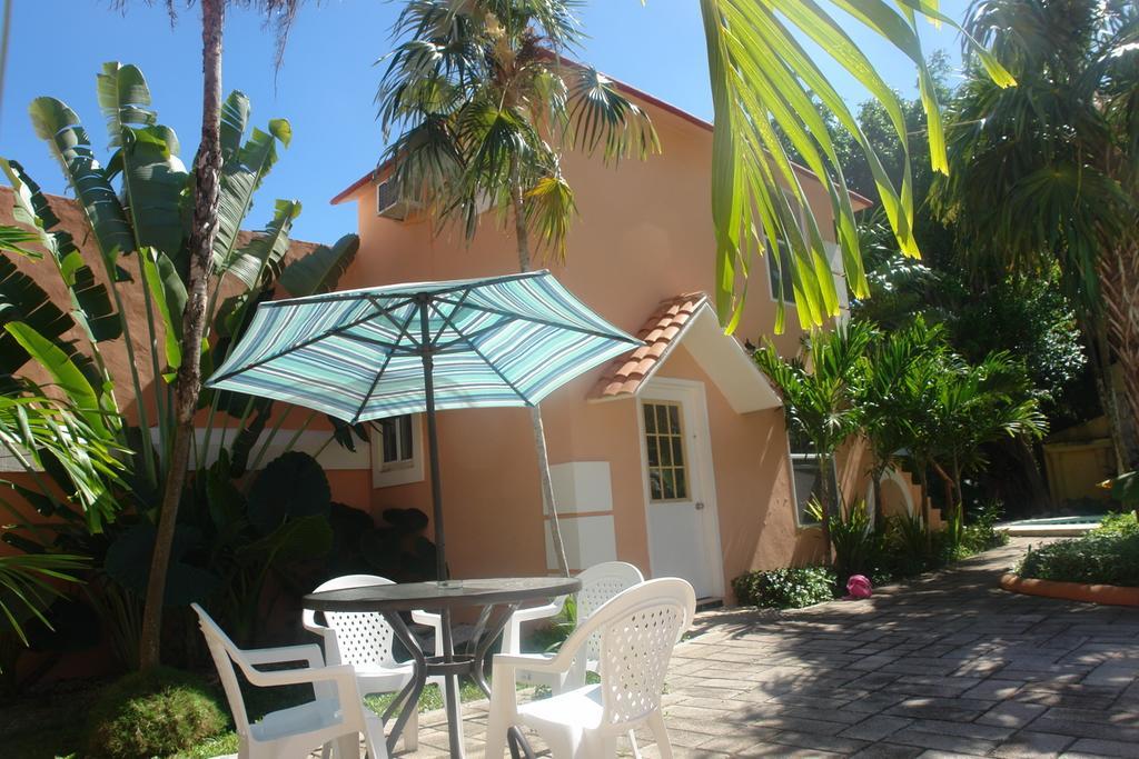 Residencia Los Encantos Cancún Exterior foto